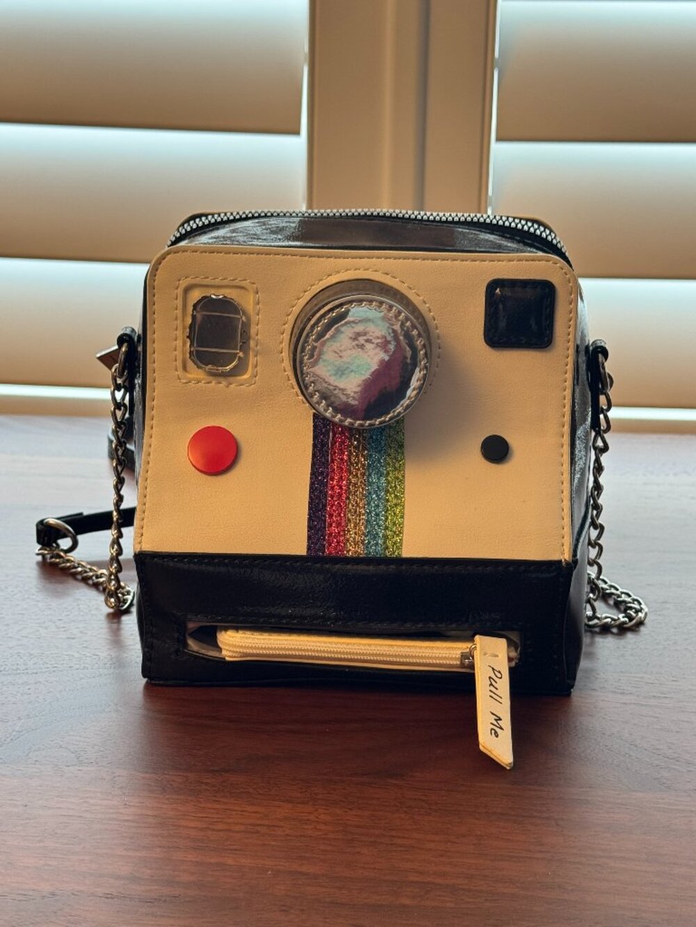 📸 Betsey Johnson Oh Snap Kitsch Crossbody Polaroid Purse 📸 - Picture 1 of 10